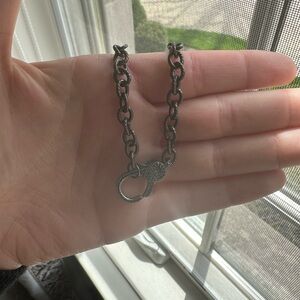 Chain necklace with dazzle pendant